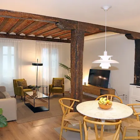 Premium En Pleno Casco Viejo De Apartman *