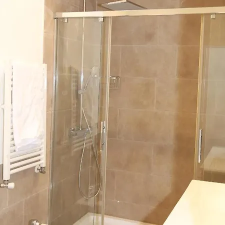 Premium En Pleno Casco Viejo De *