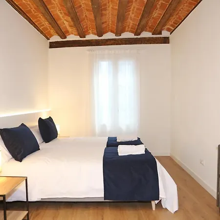 Premium En Pleno Casco Viejo De